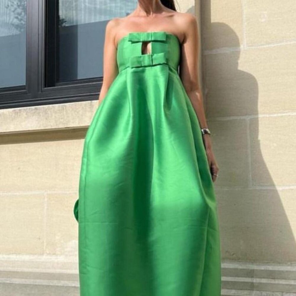 ISO - NEED THIS DRESS- OROTON BOW DETAIL GOWN GARDEN